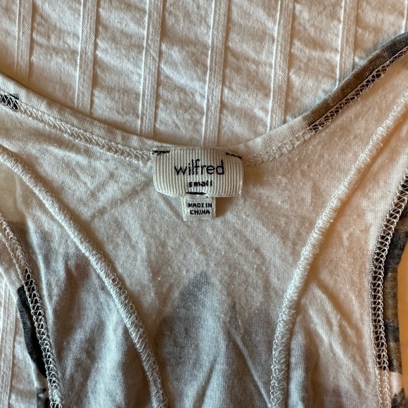 Aritzia Wilfred Floral Tank Top with Pocket - Picture 3 of 3